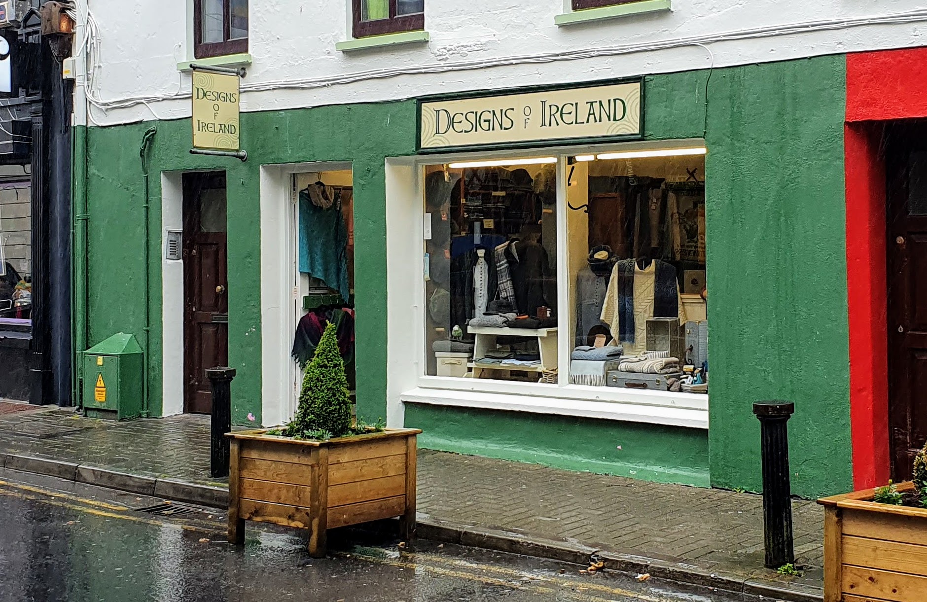 Gift stores in Galway City Open in Galway