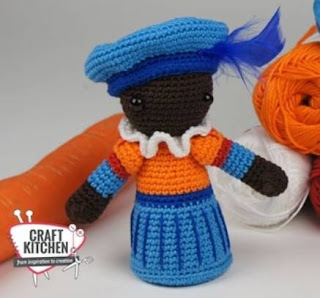 PATRON GRATIS PAJE AMIGURUMI 44236