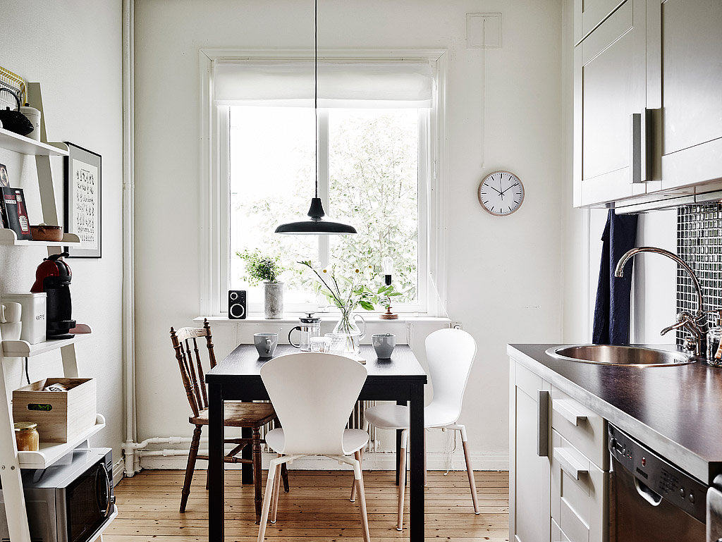 Snug Swedish Apartment | design attractor | Bloglovin’