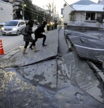 مشاهد مروعة لاثار زلزال وتسونامي اليابان حيث قتل المئات