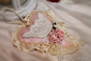 Мягкие тканевые сердечки.