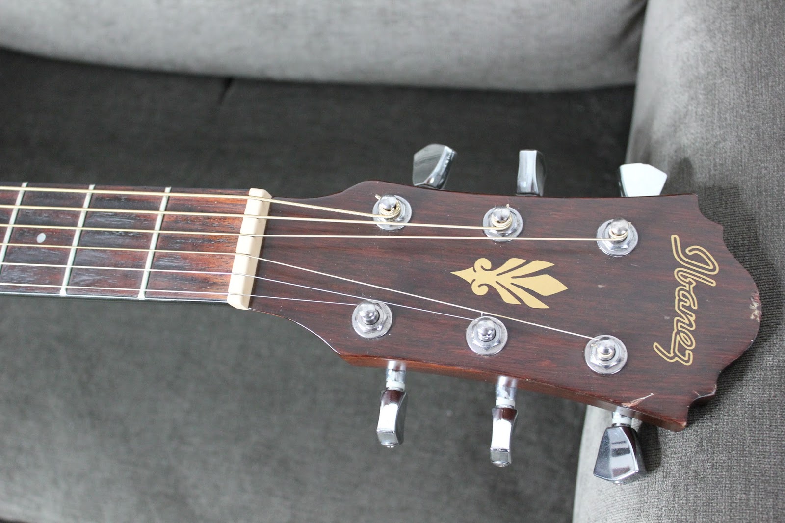 Edwin's Guitar Journey Ibanez AE10LG Acoustic Electric Guitar Demo Review