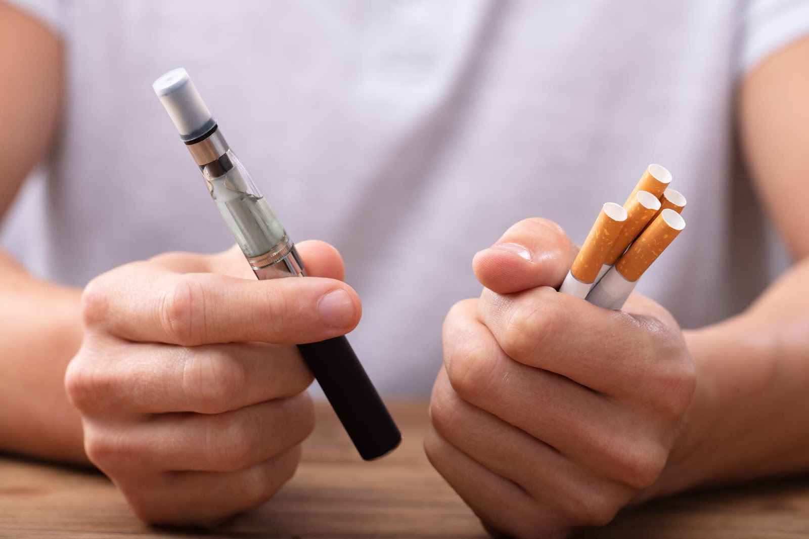 Arab Saudi Izinkan Penjualan Rokok Elektronik, Ini Syaratnya