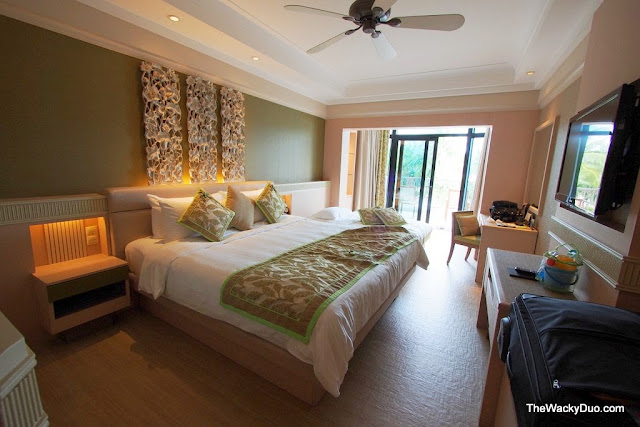 Rasa Sentosa Resort : Deluxe Pool View Review