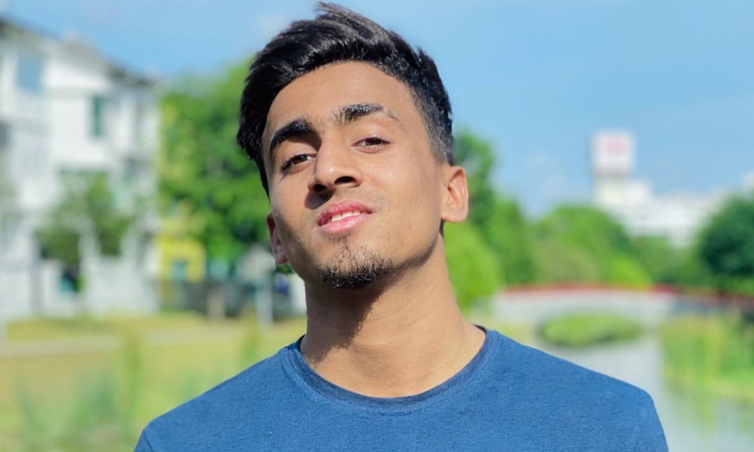 Biodata Isa Isarb YouTuber Popular Malaysia OH HIBURAN biodata-isa-isarb-youtuber-popular-malaysia-oh-hiburan