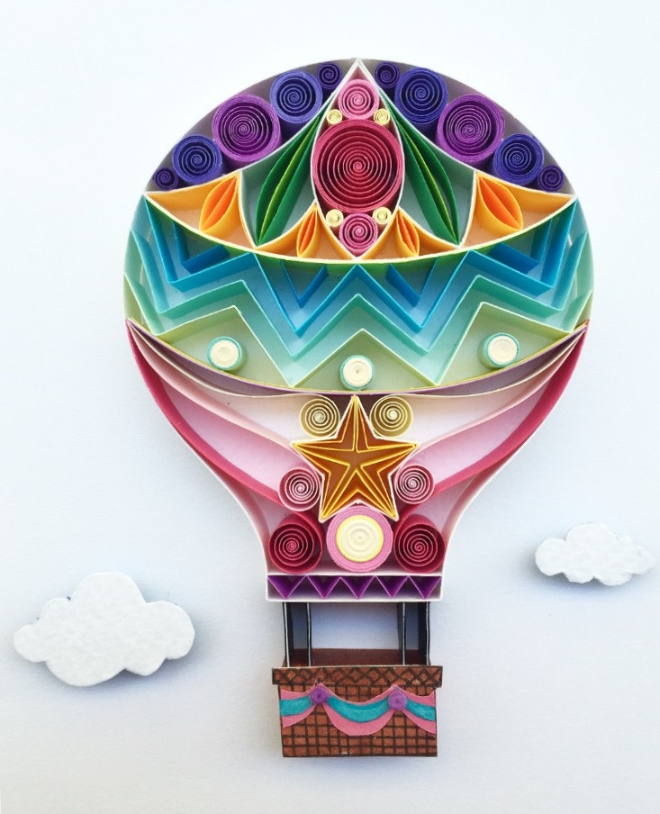 07-Hot-Air-Balloon-Sena-Runa-Beautiful-Designs-Accomplished-with-Paper-Quilling-Art-www-designstack-co