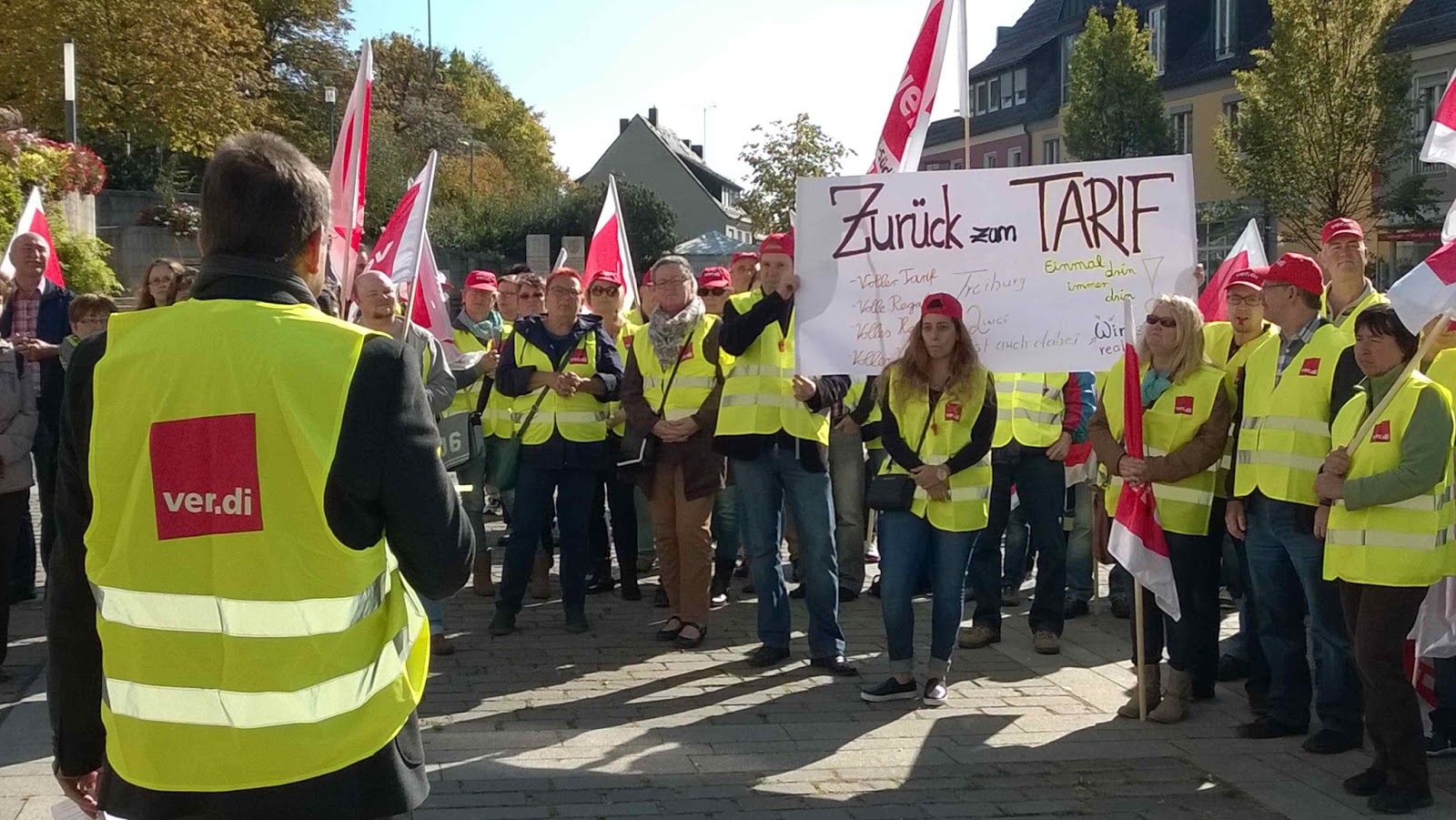 Verdi Bei Real Streik Im Baden Württembergischen Böblingen