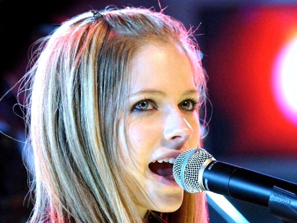 Quotes Fun And Pictures Avril Lavigne Wallpapers