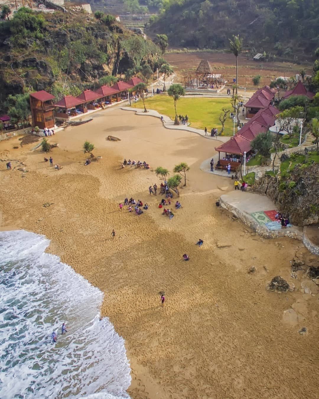 7 Pantai Pasir Putih Gunung Kidul Jogja, Nomor 4 Keren