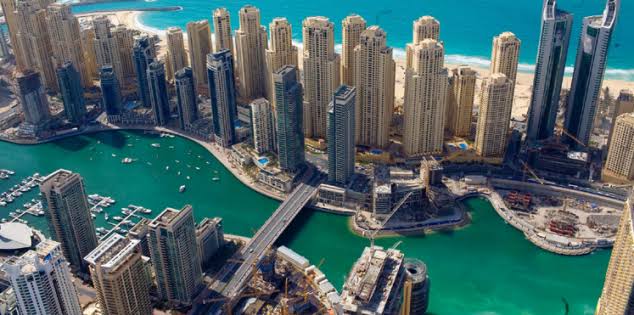 الإمارات الإمارات