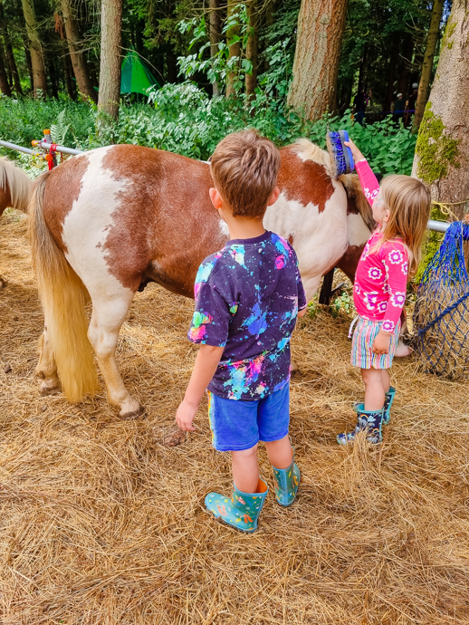 cloud nine glamping, family glamping, cotswolds glamping