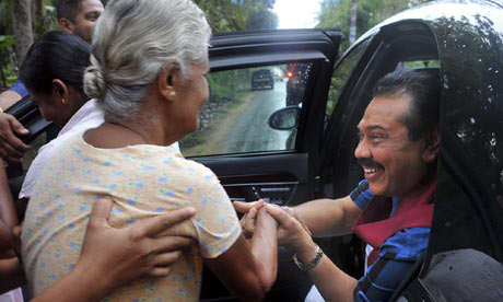 Mahinda-Rajapaksa-002.jpg