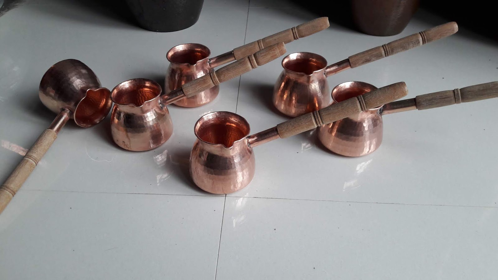 gambar alat masak tembaga