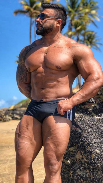 The World's Hottest Men - Bodybuilder Hulk