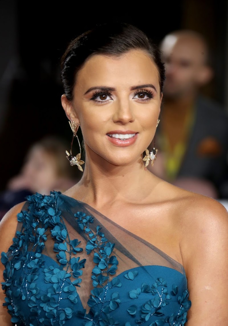 Lucy Mecklenburgh Clicks at Pride of Britain 2019 Awards in London 28 Oct-2019