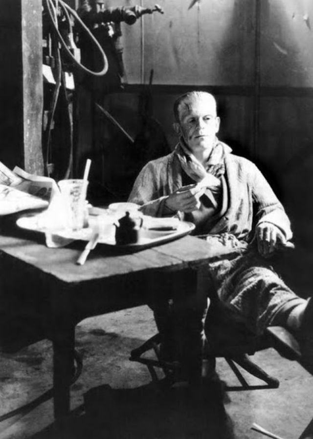 30 Rare and Amazing Behind the Scenes Photos Taken During the Making of