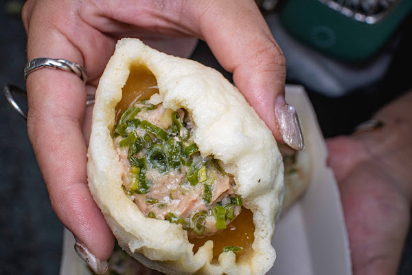 台南小籠包【美味小籠包】安南美食!沒有早起吃不到地秒殺小籠湯包!幾乎都是在地人!