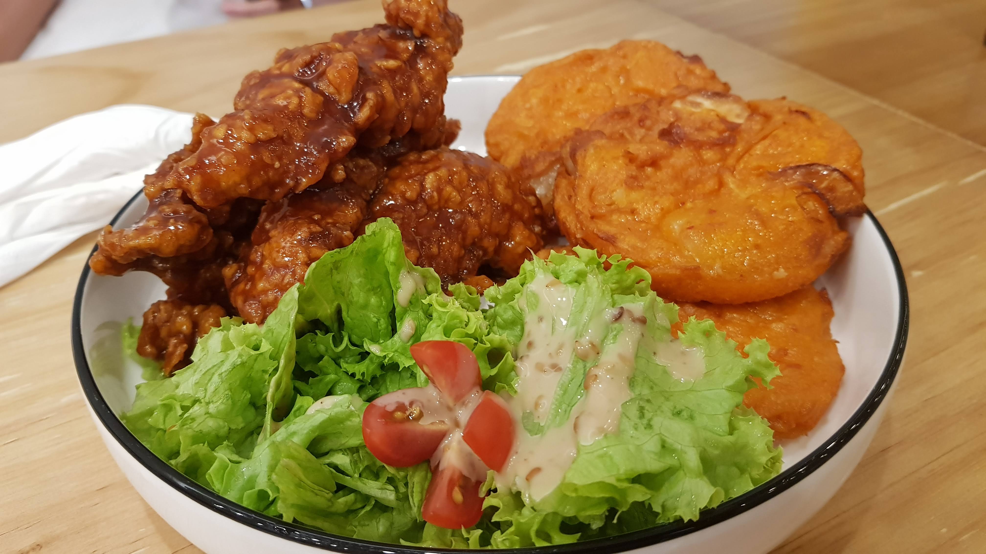 Jisoo korean fried chicken menu