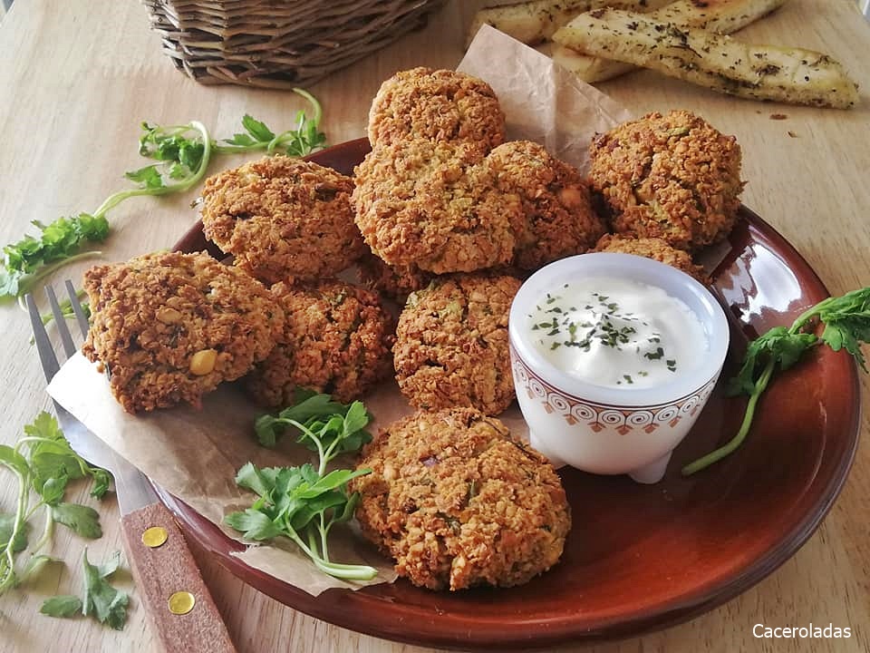 Falafel de garbanzos al horno. Receta fácil y saludable Caceroladas