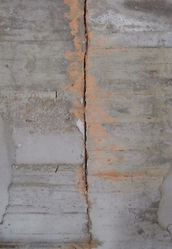 peritararquitectura: Infiltración por junta de dilatación.