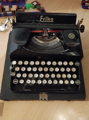 Schreibmaschine Erika