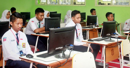 √Contoh Soal Gagasan Utama, Kalimat Utama, dan Simpulan Teks - UNBK SMP