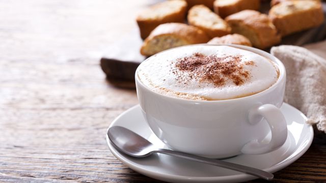 طريقة عمل كابتشينو بدون حليب طريقة عمل كابتشينو بدون حليب