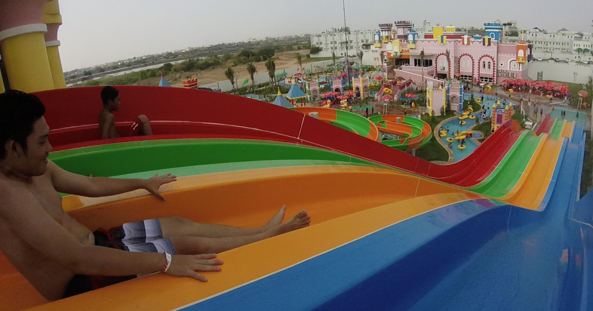 HongyyDiary The Grand Phnom Penh Water Park in Cambodia