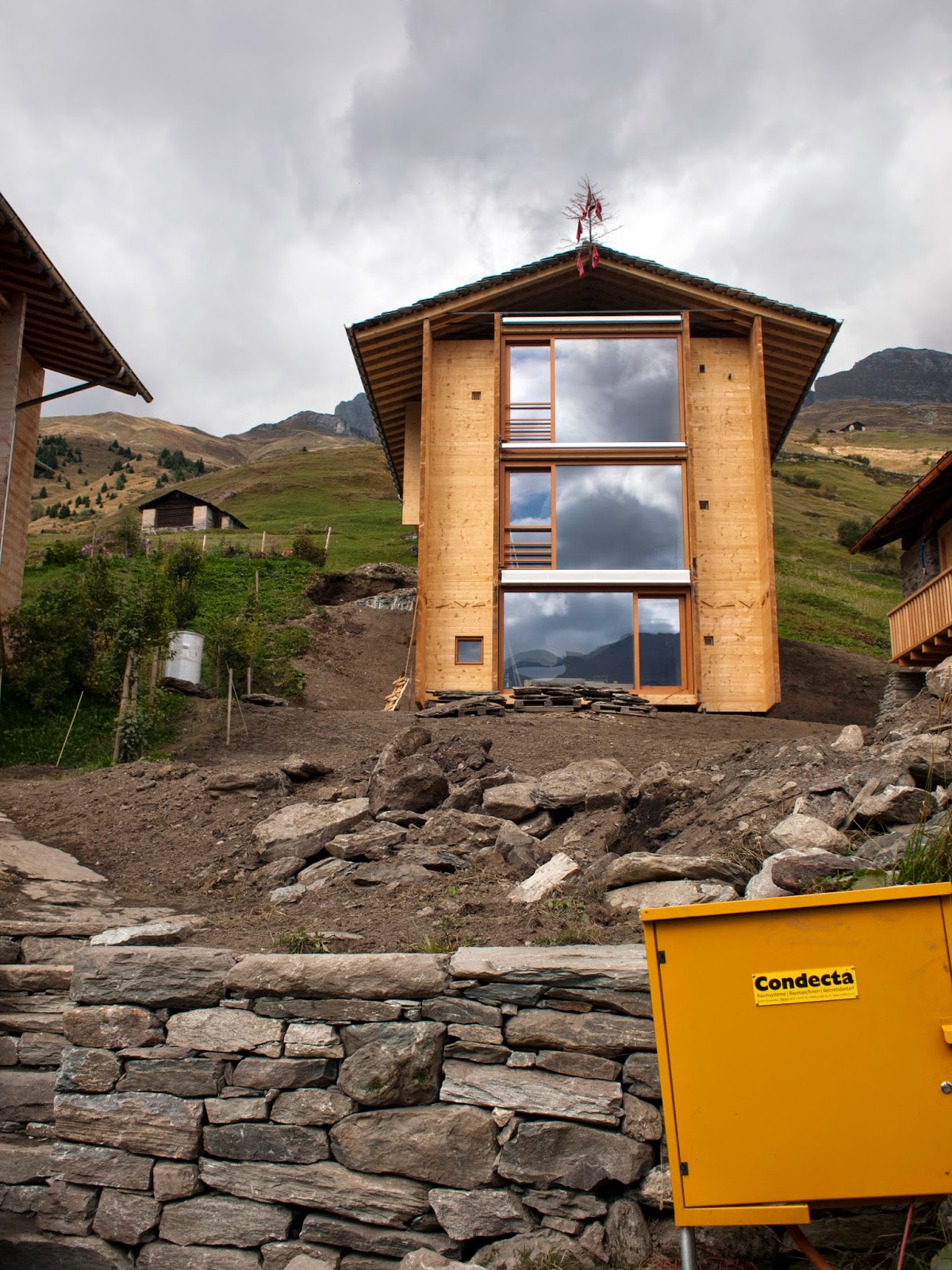 carlitoslunch: Leis Houses - Peter Zumthor