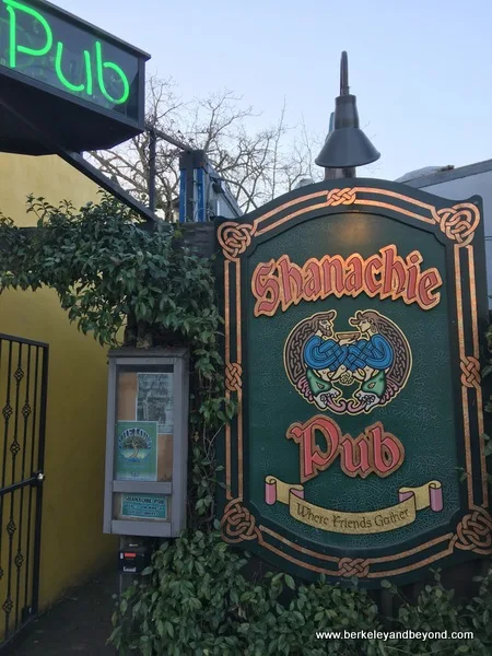 entrance to Shanachie Pub in Willits, California