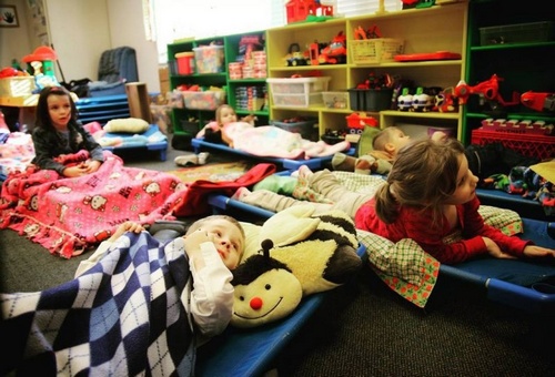 Anak Tidur Siang Lebih Cerdas, Bahagia & Berprestasi  menit pun sudah cukup bagus jika tidak punya banyak waktu Anak Tidur Siang Lebih Cerdas, Bahagia & Berprestasi