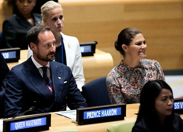 Crown Princess Victoria wore By Timo Printed Bow Dress, and By Malene Birger pumps. Princess mabel and Prince Haakon