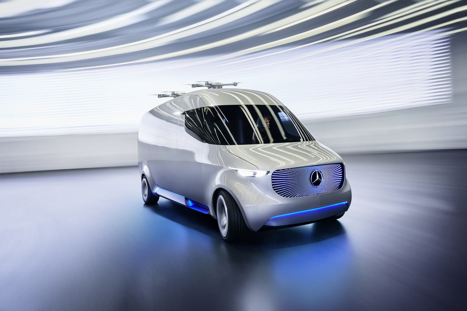 Mercedes-Vision-EV-Van-06.jpg