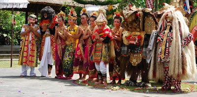 Barong and Rangda - Balinese Hindu Mythology Dance