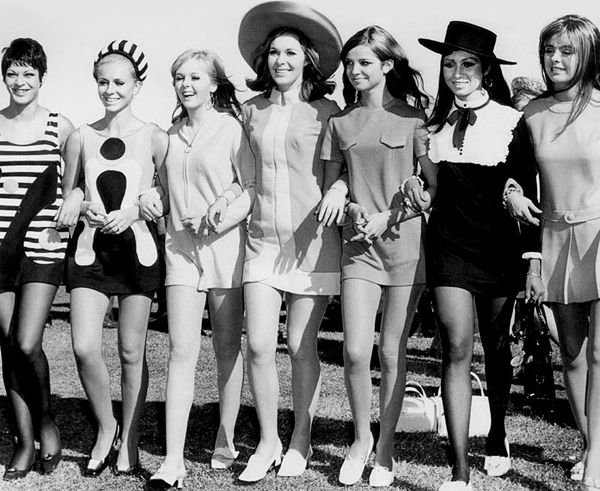 Fashion Portfolio: La Minifalda en los 60