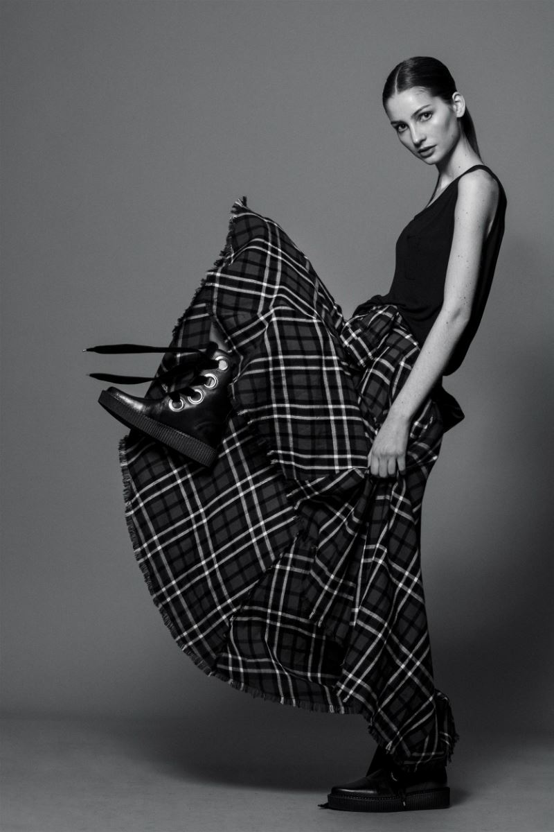 Starlet Arcade Meadow Walker