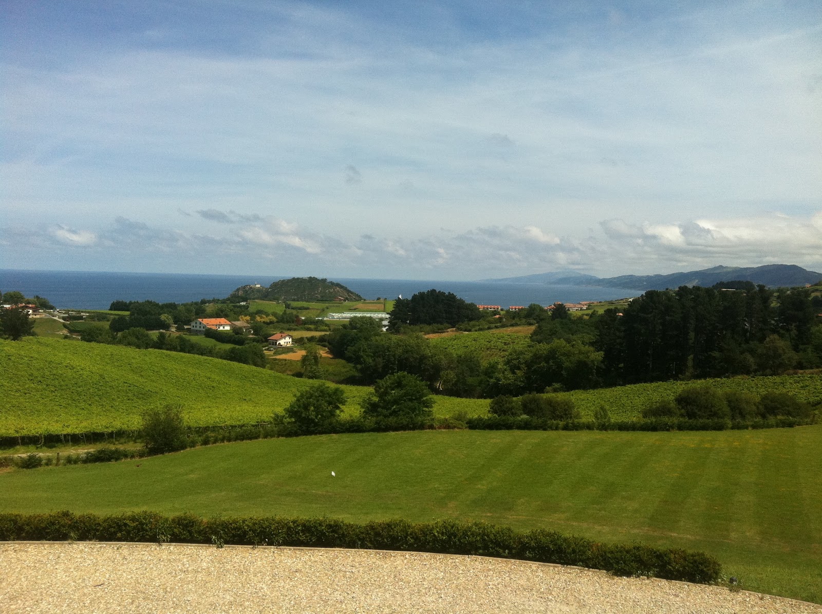Le Chai Winemakers: The Basque Country