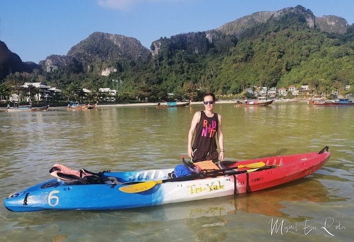 Kayak a Monkey Beach, Phi Phi Don Kayak-Monkey-Beach-Phi-Phi-Don