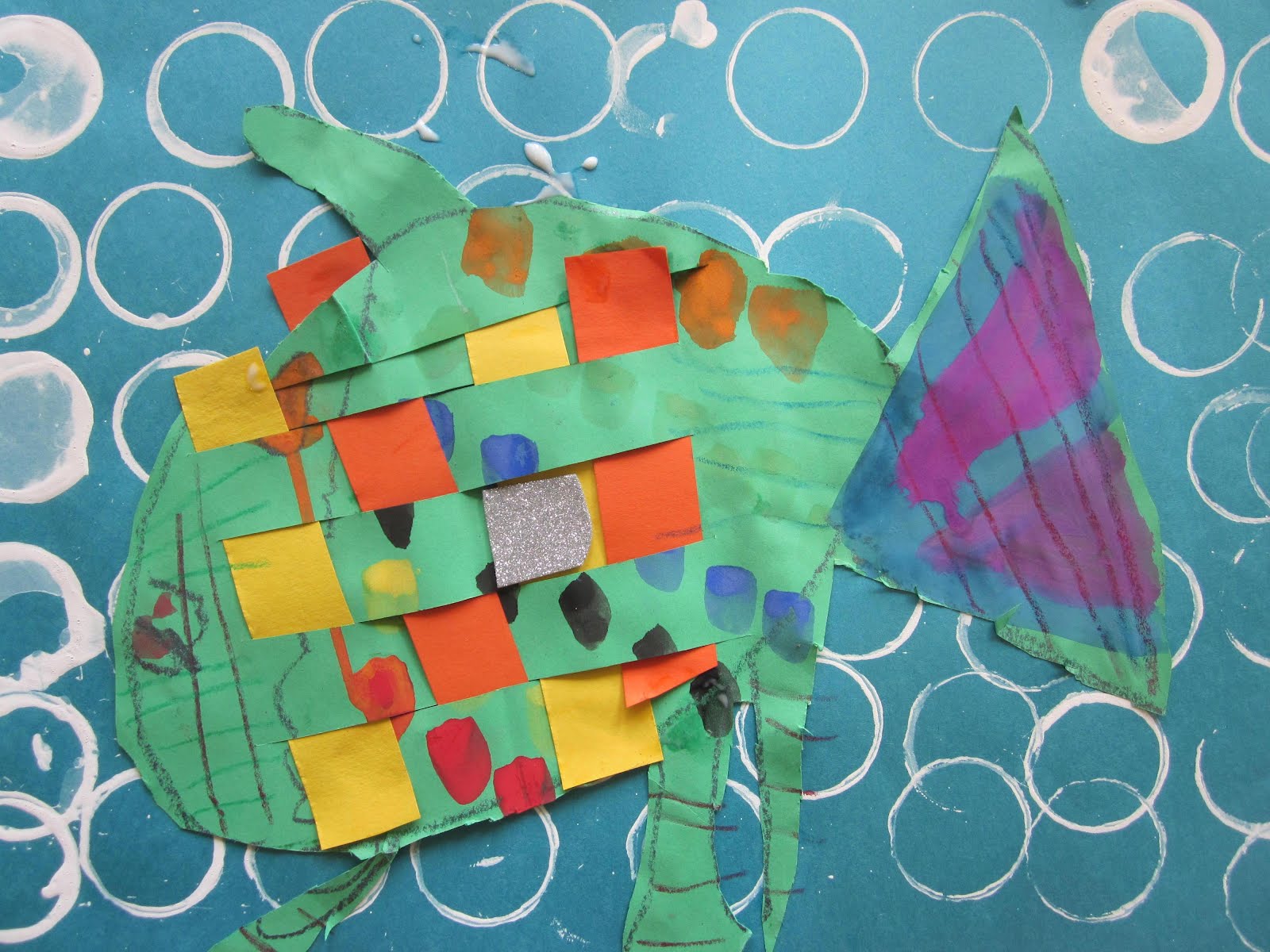 The Lake Forest Louvre Kindergarten Woven Rainbow Fish