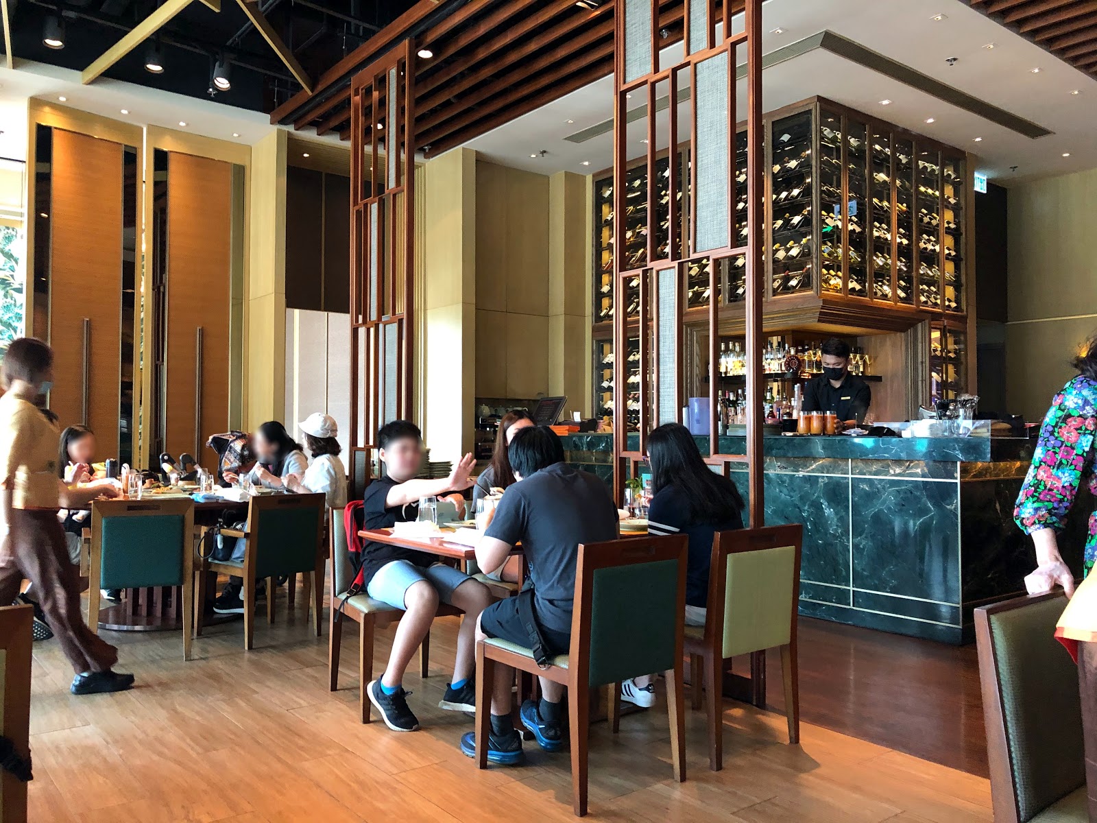 Mango Tree Elements (Hong Kong, CHINA) ★★★☆☆ A traveling foodie's