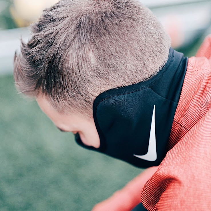 nike boys snood
