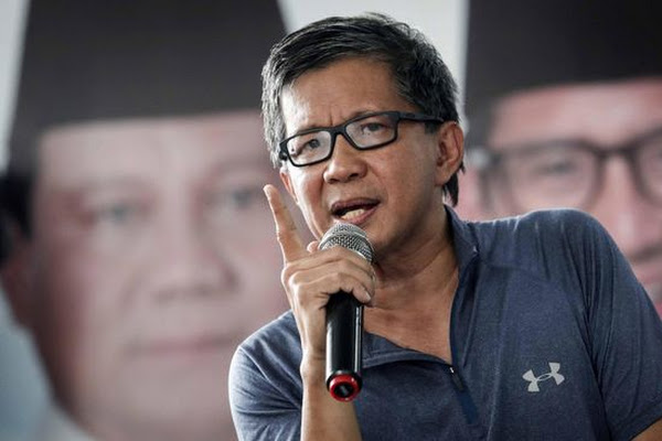 Rocky Gerung: Kerja Keras Fanatik Total tapi Gak Diajak Pesta, Boneka