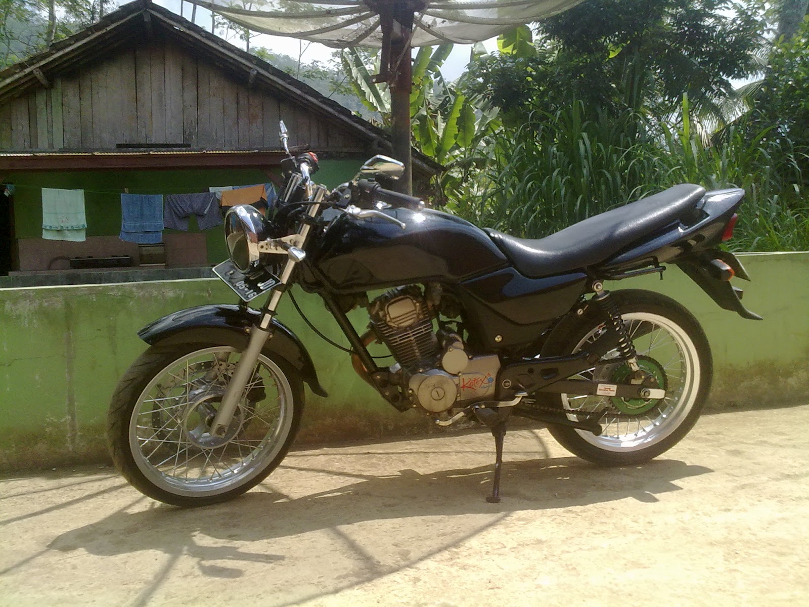 85 Modif  Motor Trail Mega  Pro  Modifikasi  Trail