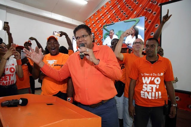 Maduro pierde aliado en Surinam tras elección de nuevo presidente