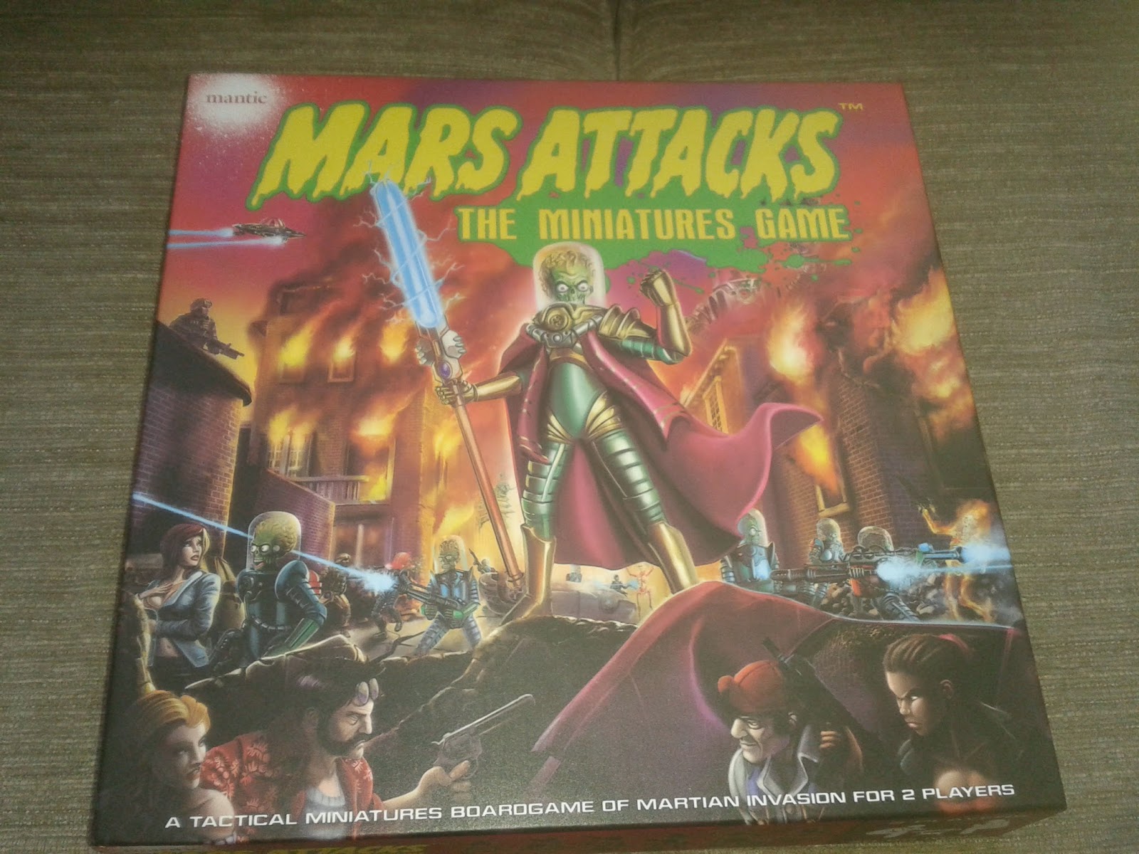 Mars Attacks the miniatures games by Mantic Games unboxing and Review