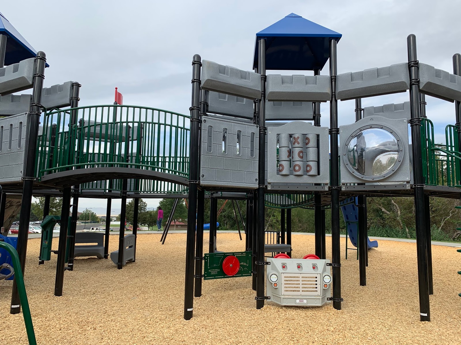 REVIEW OF NICHOLLS PARK (CASTLE PARK), FRUIT HEIGHTS, UT Davis County