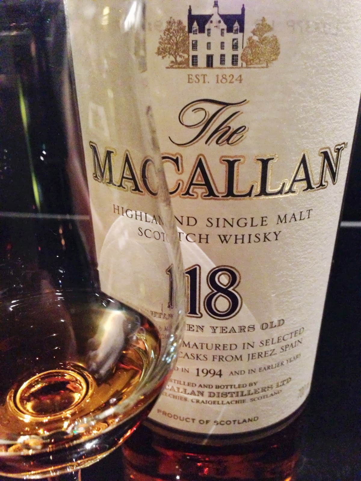 そのウィスキーをもう一杯 レビュー マッカラン18年 暗闇の中の黒ヒョウ