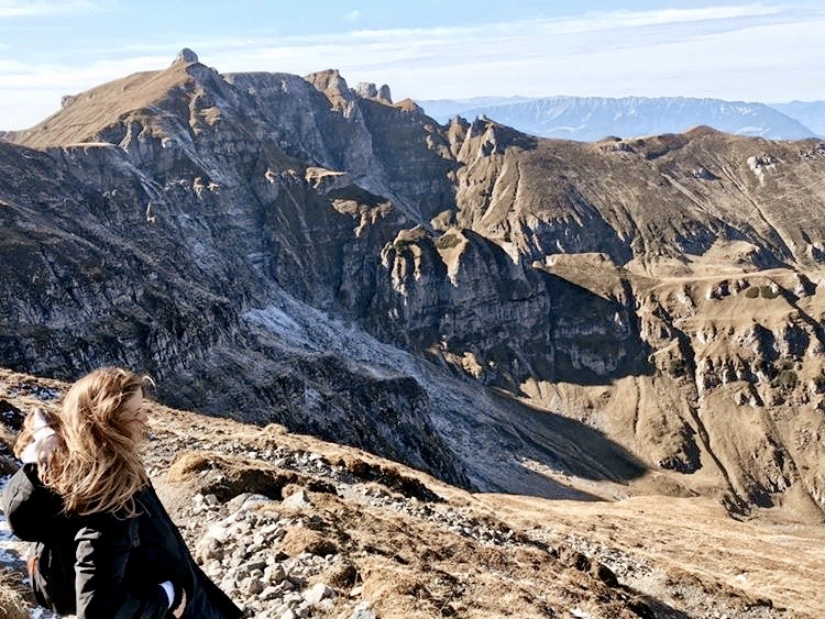 Weekday Wanderlust | Places: The Wooden Nest, Romania