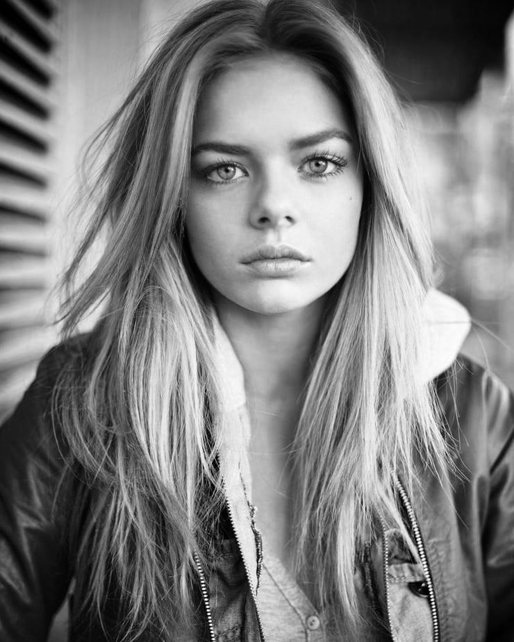 GIRLS OF CINEMA SAMARA WEAVING
