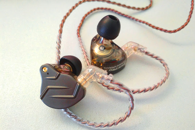 jenis headset in ear monitor